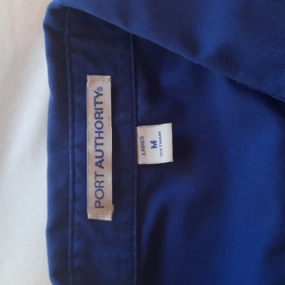 Women's button up quarter sleeve medium - Picture 2 of 4